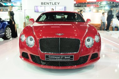 Nonthaburi - 28 Kasım: bentley continental gt hız, lüks c