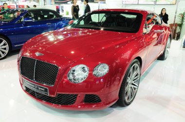 Nonthaburi - 28 Kasım: bentley continental gt hız, lüks c