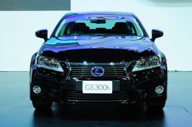 Nonthaburi - 28 Kasım: lexus gs 300 h, lüks spor sedan araba