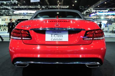 BKK - Kasım 28: yeni mercedes benz e-sınıfı cabriolet üzerinde doğrula