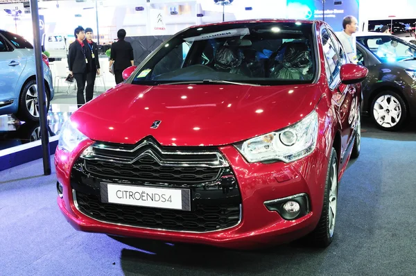 Nonthaburi - 28 Kasım: citroen ds4 30 tha ekranda — Stok fotoğraf