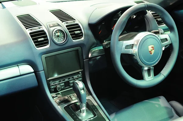 NONTHABURI - NOVEMBRO 28: Design de interiores de Porsche Cayman em — Fotografia de Stock