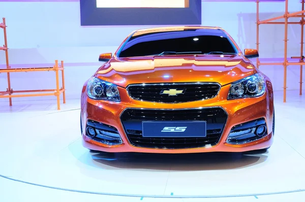 NONTHABURI - NOVEMBRO 28: O novo Chevrolet SS, carro sedan esporte , — Fotografia de Stock