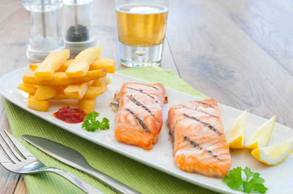 Gegrillter Lachs — Stockfoto