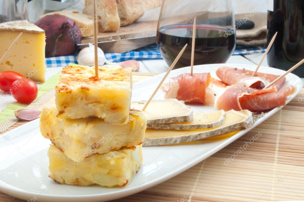 Spanish omelette and tapas platter