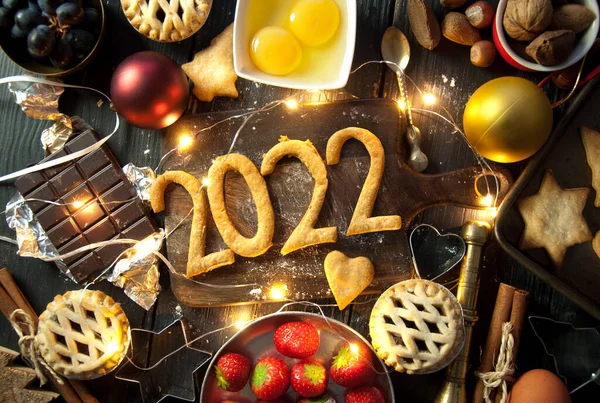 2022 Gemaakt Met Gebak Verse Bakingrediënten Decoratieve Verlichting — Stockfoto