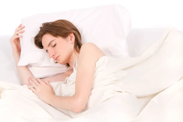 Mujer durmiendo en la cama. Mujer durmiendo —  Fotos de Stock