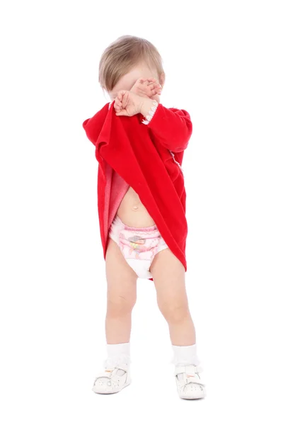 Linda niña en un vestido corto rojo aislado sobre fondo blanco — Foto de Stock