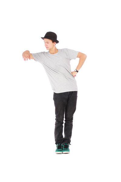 Красивый парень в современной одежде
