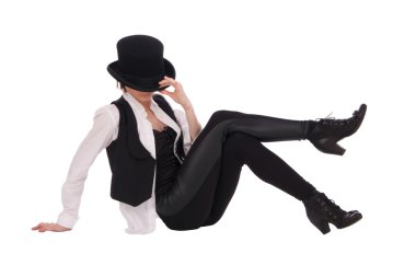 Rock tarzı kadın üst şapka