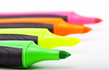 Highlighter kalemler