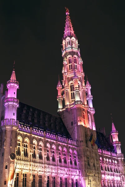 Das Rathaus von Brüssel (hotel de ville) am prachtvollen Platz — Stockfoto