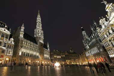 Brüksel grand place'nın panoramik manzarasını
