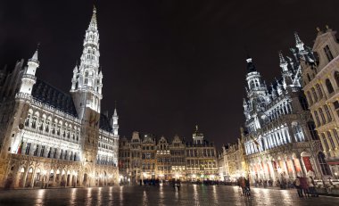 Brüksel grand place'nın panoramik manzarasını