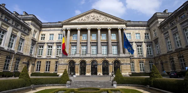 Здание парламента Бельгии в Брюсселе — стоковое фото