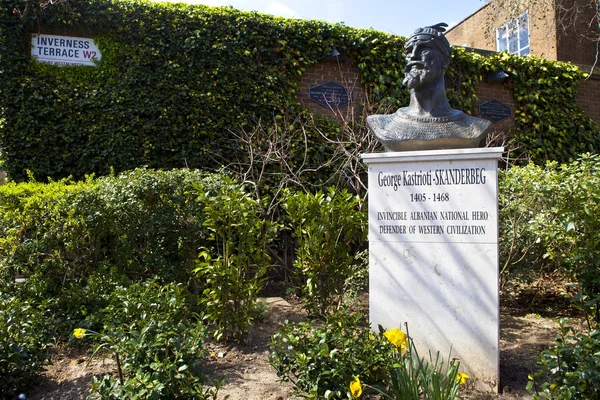 Γεώργιος Καστριώτης-skanderberg μνημείο στο Λονδίνο — Φωτογραφία Αρχείου