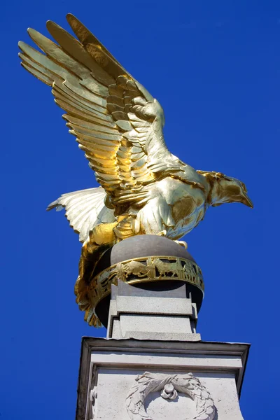 英国皇家空军纪念在伦敦维多利亚堤 — 图库照片