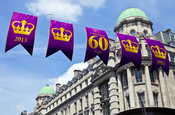 Banner zum Diamantenen Thronjubiläum in London — Stockfoto