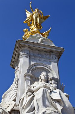 Victoria Memorial in London