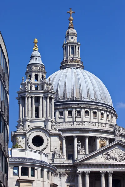 St. Paul's Cathedral in London — Stock Photo, Image