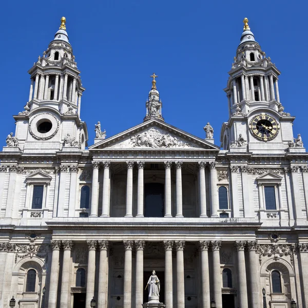 St. Paul's Cathedral in London — Stock Photo, Image