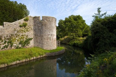 Piskoposun Sarayı hendek Wells