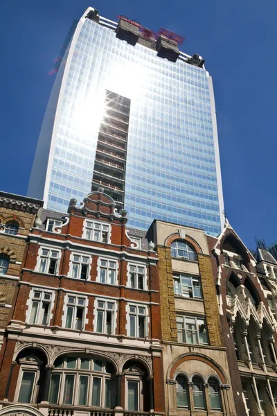 The "Walkie Talkie" Building on Fenchurch Street in London. — Stock Photo, Image