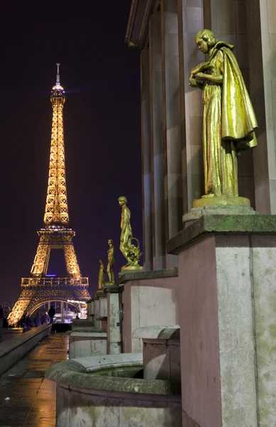 Eiffelturm vom trocadero in paris — Stockfoto