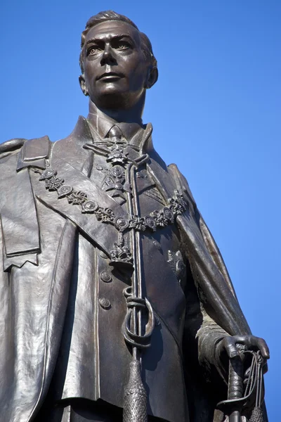 Άγαλμα του βασιλιά Γεωργίου iv στο Λονδίνο — Φωτογραφία Αρχείου