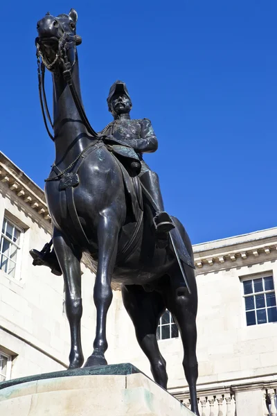 ホースガーズ パレードの子爵ウーズレー像Viscount wolseley staty i horseguards parad — ストック写真