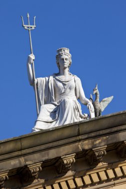 liverpool heykel walker Sanat Galerisi binasındaki ruhu