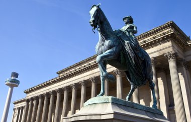 Kraliçe victoria heykel st. george's hall Liverpool dışında