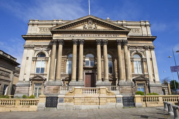 County sessioner house i liverpool — Stockfoto