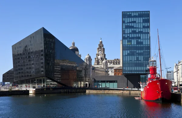 Widok od albert dock w Liverpoolu — Zdjęcie stockowe