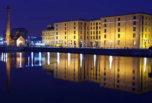 Weergave van albert dock in liverpool — Stockfoto