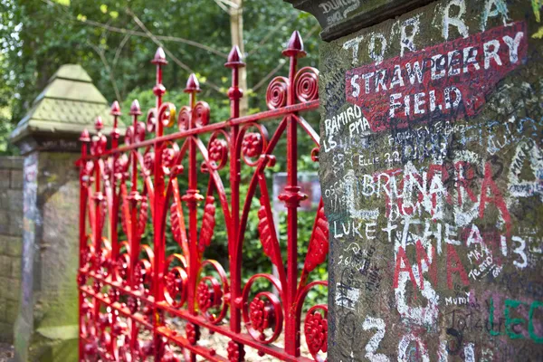 Strawberry Field in Liverpool — Stock Photo, Image