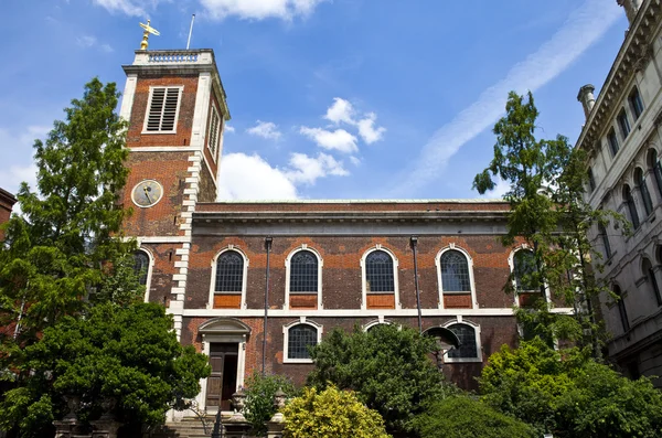 St Andrew by the Wardrobe Church in London — 图库照片