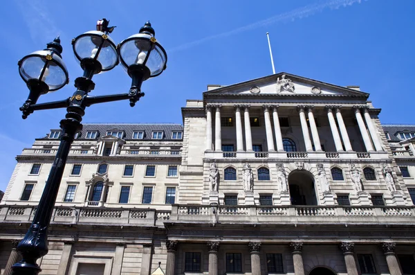 Banco da Inglaterra na cidade de Londres — Fotografia de Stock