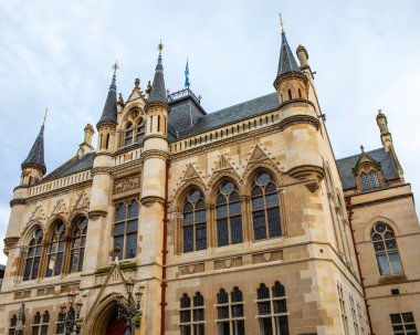 İngiltere, İskoçya 'nın Inverness şehrindeki tarihi Inverness Town House..