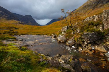İskoçya İskoçya 'daki nefes kesici Glencoe Vadisi manzarası..
