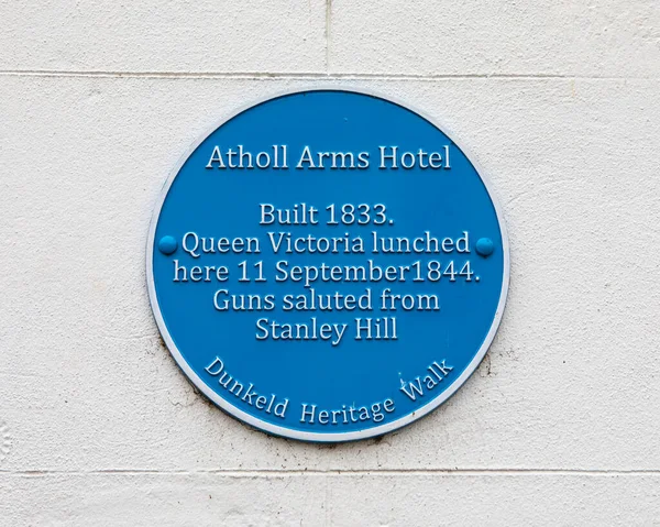 Dunkeld Scotland October 11Th 2021 Blue Plaque Marking Location History — Stock Photo, Image