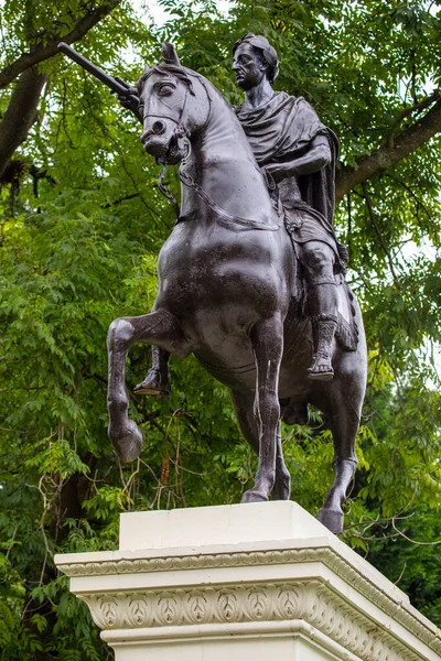 Posąg Williama Iii Króla Anglii Szkocji Irlandii Położony Placu Katedralnym — Zdjęcie stockowe