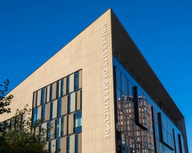 Glasgow, İskoçya - 15 Ekim 2021: İskoçya 'nın tarihi Glasgow kentindeki Strathclyde Üniversitesi manzarası.