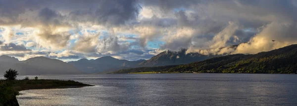 Een Panoramisch Uitzicht Het Prachtige Loch Linnhe Schotse Hooglanden — Stockfoto