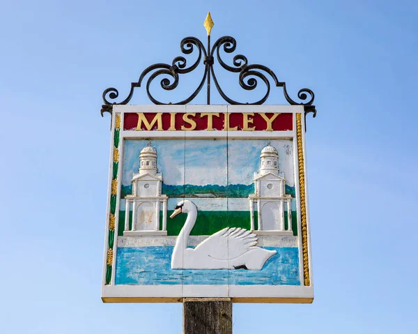 Ein Historisches Schild Begrüßt Besucher Des Dorfes Mistley Essex Großbritannien — Stockfoto