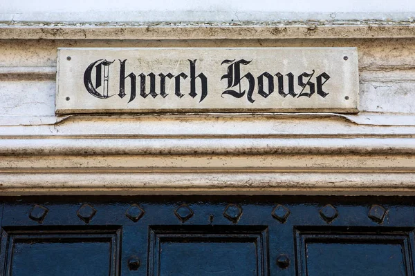 Letrero Sobre Entrada Church House Cerca Santa María Grande Iglesia — Foto de Stock