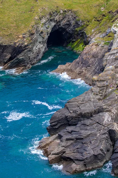 Вид Замка Тинтагель Потрясающая Пещера Корнуолле Великобритания — стоковое фото