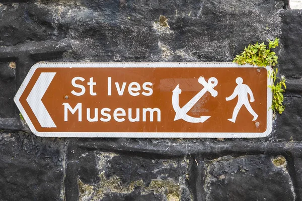 Skylt Som Visar Besökarna Riktning Ives Museum Kuststaden Ives Cornwall — Stockfoto
