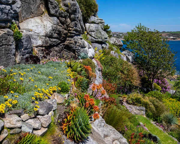 역사적 명승지에 아름다운 정원들 콘월에 마이클 — 스톡 사진