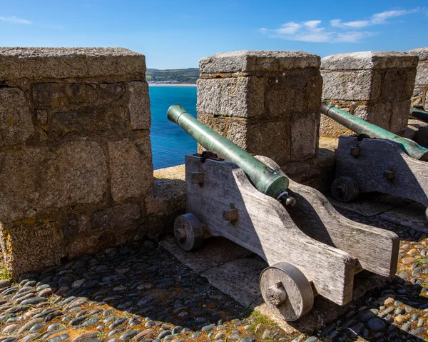 Пушки Стенах Замка Горе Сент Майклс Корнуолле Великобритания — стоковое фото